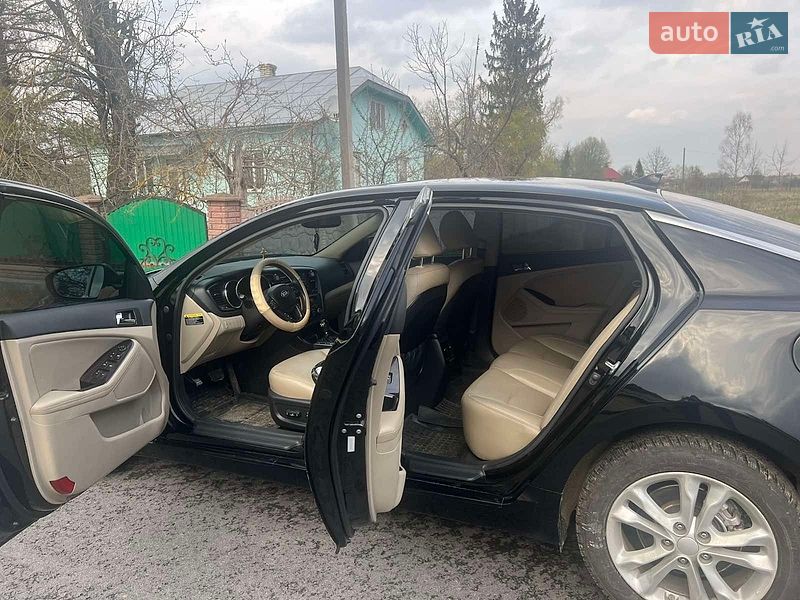Седан Kia Optima 2012 в Ивано-Франковске
