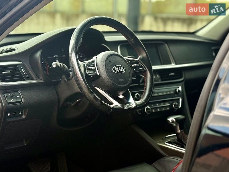 Седан Kia Optima 2019 в Києві