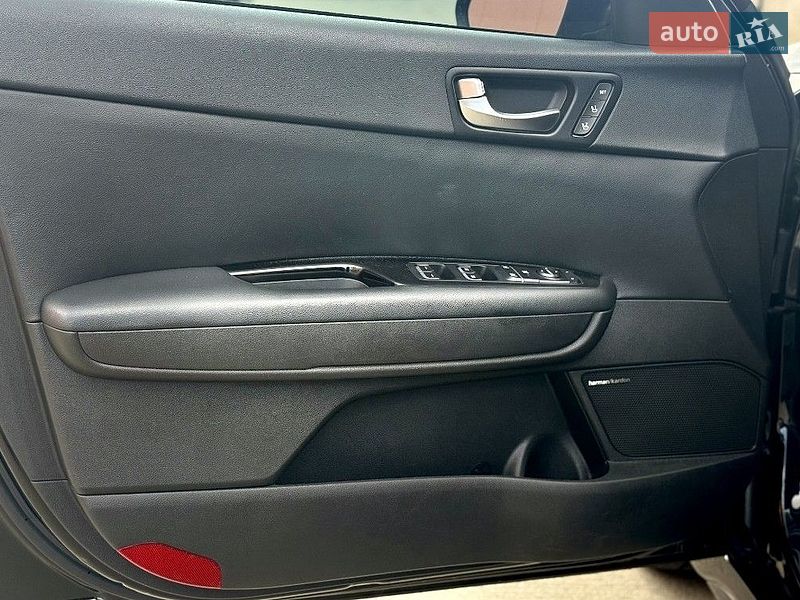 Седан Kia Optima 2019 в Києві