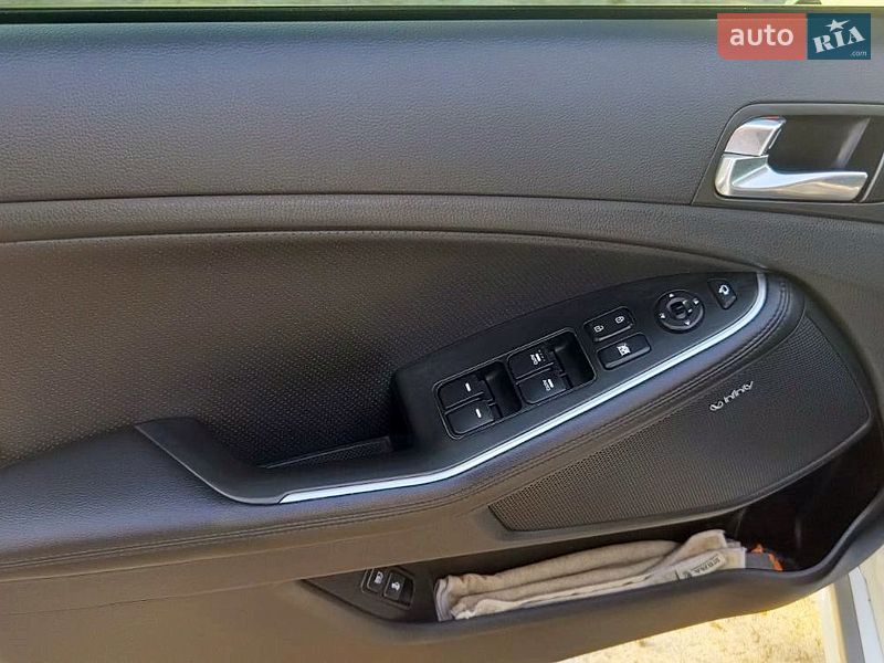 Седан Kia Optima 2014 в Одесі