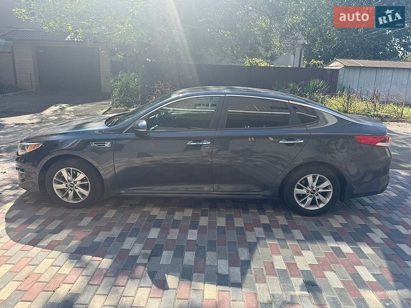 Седан Kia Optima 2017 в Одесі
