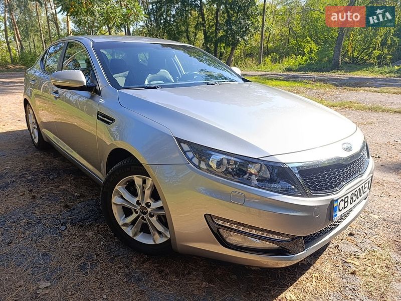 Седан Kia Optima 2012 в Лубнах