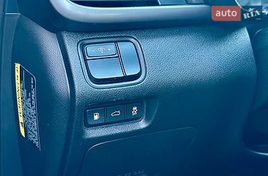 Седан Kia Optima 2016 в Святопетрівське