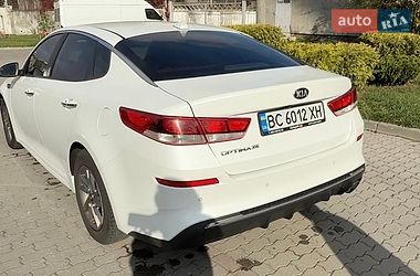 Седан Kia Optima 2018 в Львове