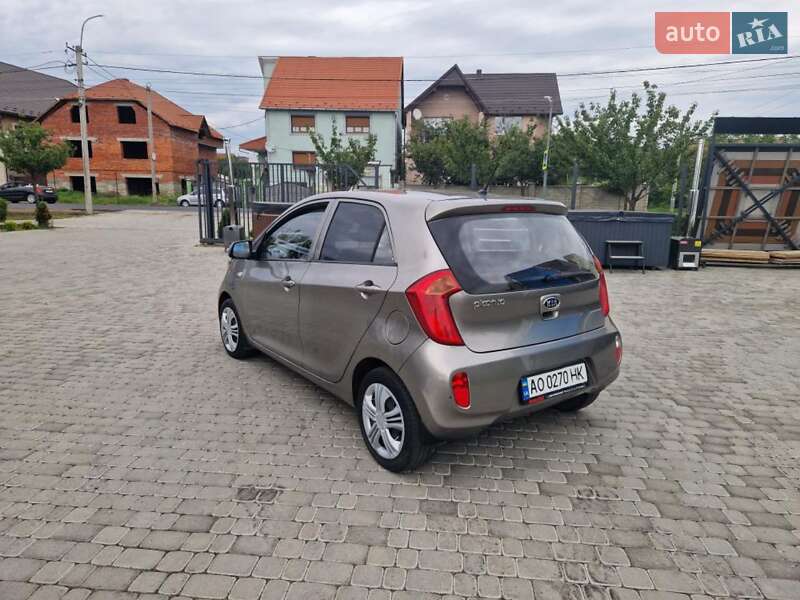 Хэтчбек Kia Picanto 2011 в Мукачево