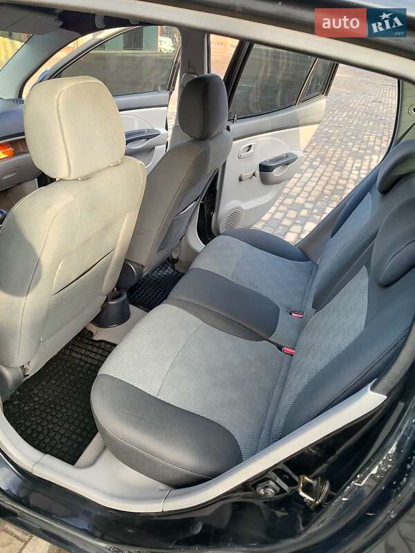 Хетчбек Kia Picanto 2004 в Івано-Франківську фото 3 Хетчбек Kia Picanto 2004 в Івано-Франківську