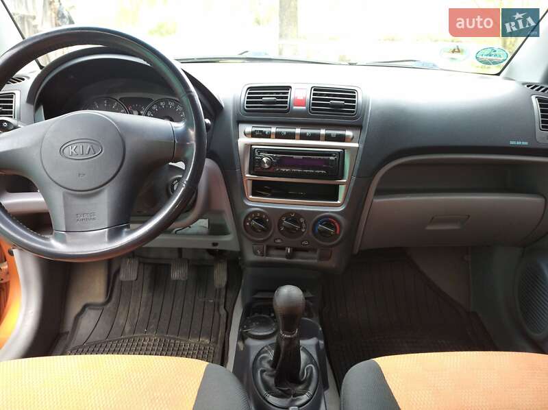 Хетчбек Kia Picanto 2006 в Звягелі