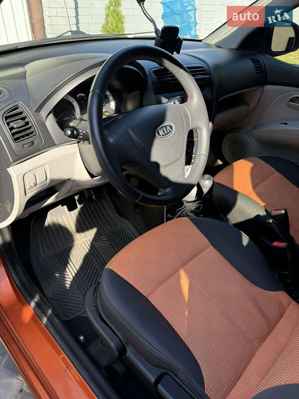 Хэтчбек Kia Picanto 2008 в Житомире