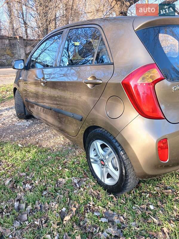 Хэтчбек Kia Picanto 2011 в Запорожье