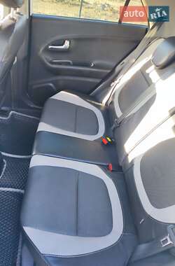 Хэтчбек Kia Picanto 2011 в 