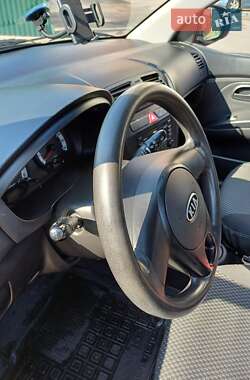 Хэтчбек Kia Picanto 2010 в 