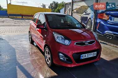 Хэтчбек Kia Picanto 2012 в Барышевке