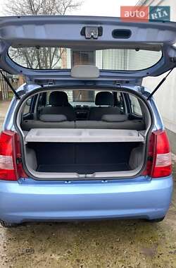 Хэтчбек Kia Picanto 2005 в 