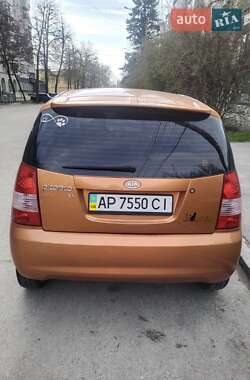 Хэтчбек Kia Picanto 2005 в 
