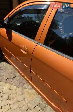 Хетчбек Kia Picanto 2005 в 