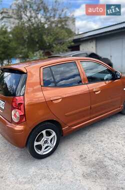 Хетчбек Kia Picanto 2008 в 