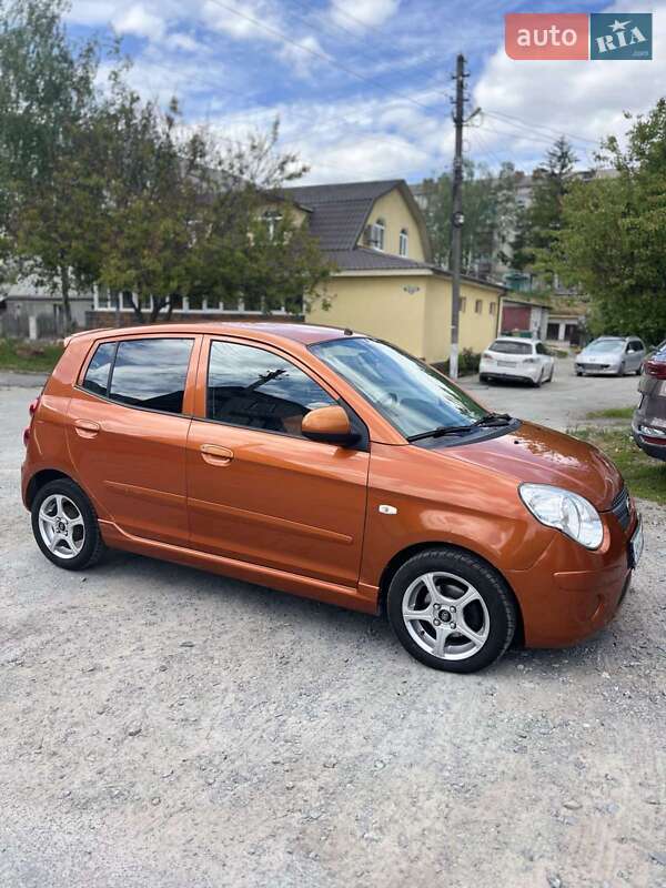 Хэтчбек Kia Picanto 2008 в Звягеле фото 6 Хэтчбек Kia Picanto 2008 в Звягеле