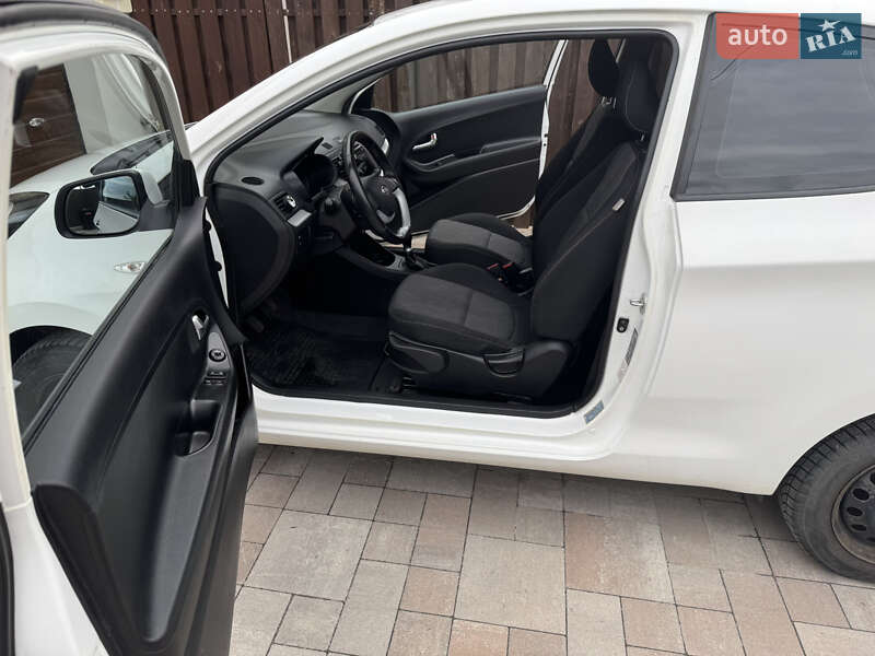 Хетчбек Kia Picanto 2011 в Києві