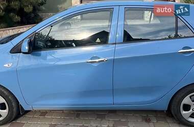 Хэтчбек Kia Picanto 2011 в 
