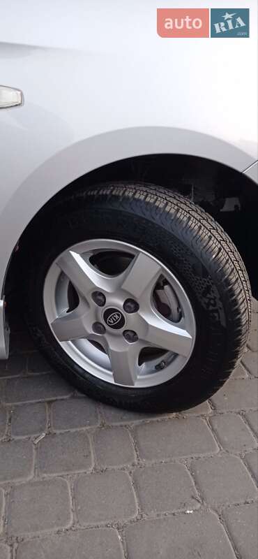 Хетчбек Kia Picanto 2004 в Івано-Франківську фото 43 Хетчбек Kia Picanto 2004 в Івано-Франківську