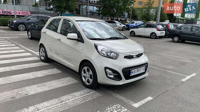 Хэтчбек Kia Picanto 2011 в 