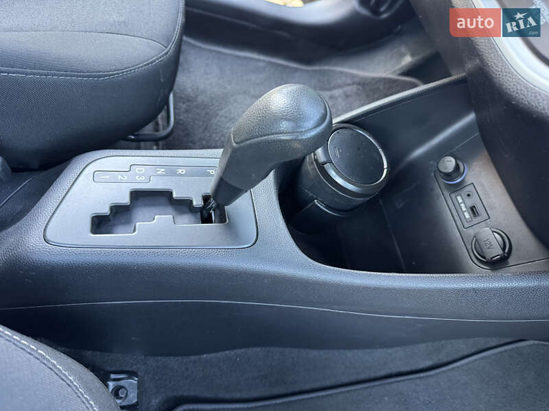 Хэтчбек Kia Picanto 2013 в Житомире