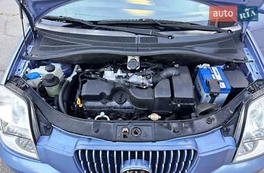 Хэтчбек Kia Picanto 2006 в 