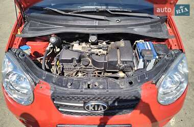 Хэтчбек Kia Picanto 2010 в 