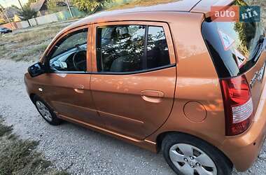 Хэтчбек Kia Picanto 2007 в 