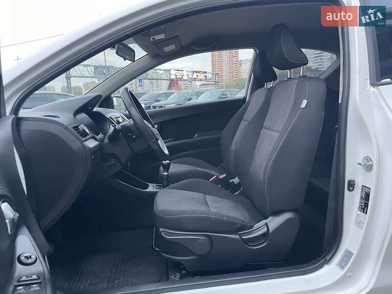 Хэтчбек Kia Picanto 2011 в Киеве фото 8 Хэтчбек Kia Picanto 2011 в Киеве