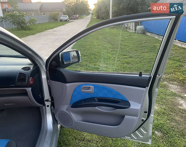 Хетчбек Kia Picanto 2005 в Кам'янець-Подільському фото 12 Хетчбек Kia Picanto 2005 в Кам'янець-Подільському