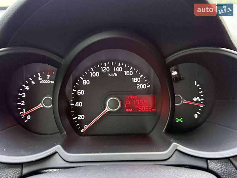 Хэтчбек Kia Picanto 2013 в Киеве фото 50 Хэтчбек Kia Picanto 2013 в Киеве