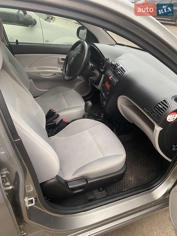 Хэтчбек Kia Picanto 2008 в Одессе