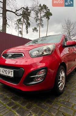 Хэтчбек Kia Picanto 2013 в Киеве