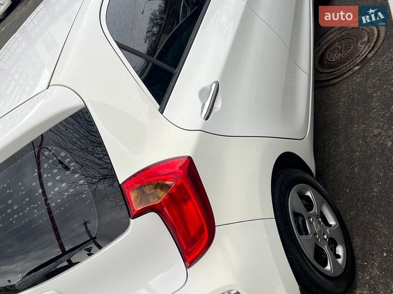 Хэтчбек Kia Picanto 2012 в Ирпене