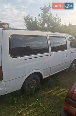 Минивэн Kia Pregio 2000 в 