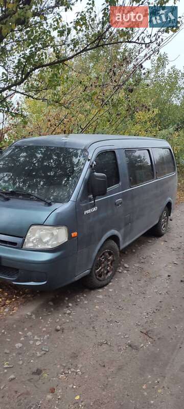 Мінівен Kia Pregio 2005 в Запоріжжі