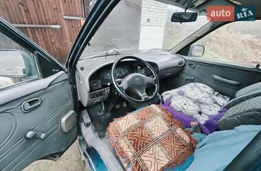 Минивэн Kia Pregio 2000 в 