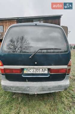 Минивэн Kia Pregio 2000 в 