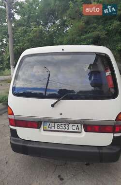 Минивэн Kia Pregio 2001 в 