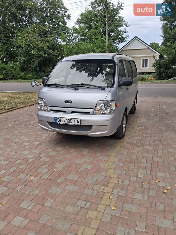 Kia Pregio 2005
