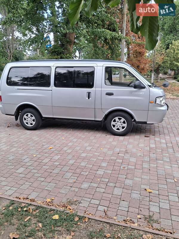 Мінівен Kia Pregio 2005 в Одесі фото 12 Мінівен Kia Pregio 2005 в Одесі