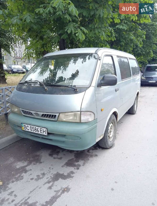 Kia Pregio 2003