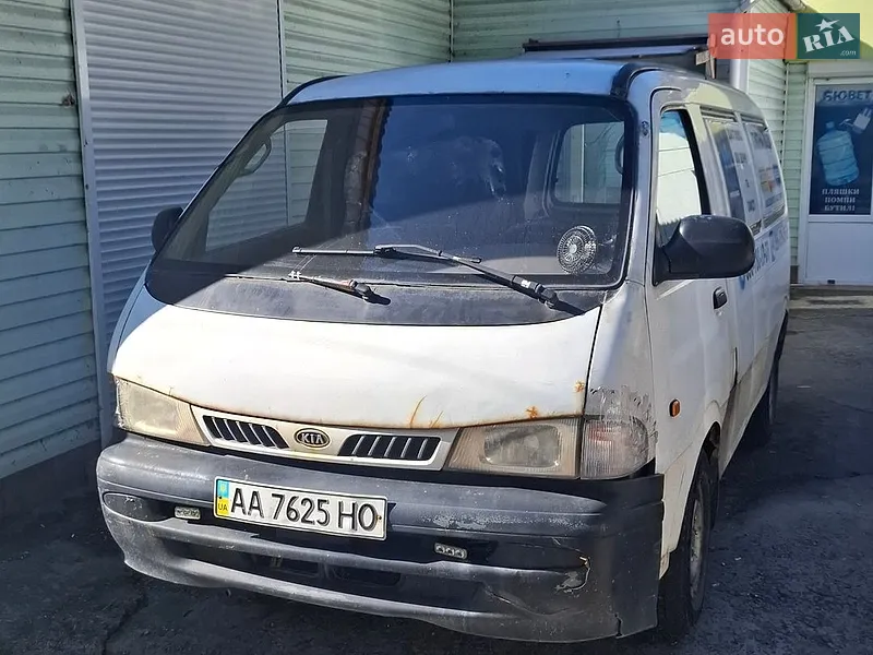 Kia Pregio 2003