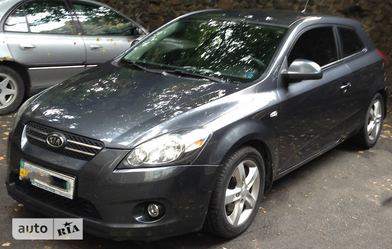 Купе Kia ProCeed 2008 в 