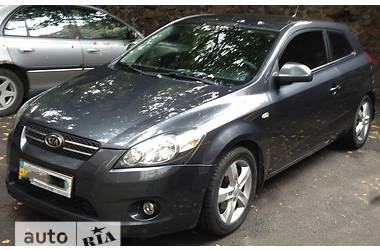 Купе Kia ProCeed 2008 в 