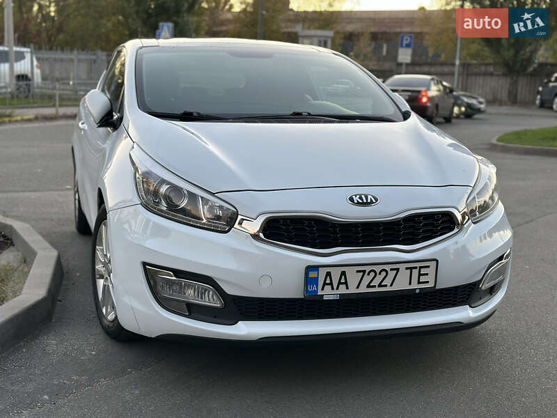 Kia ProCeed 2014