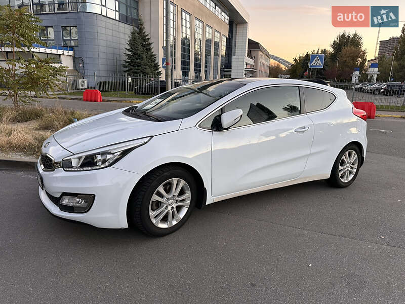 Kia ProCeed 2014