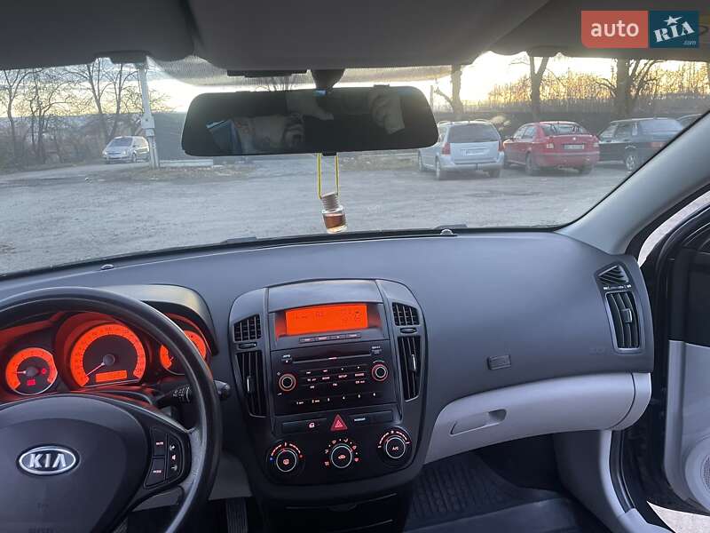 Хетчбек Kia ProCeed 2008 в Дрогобичі