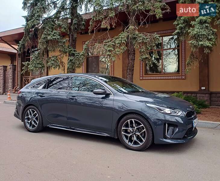 Kia ProCeed 2019